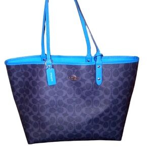 COACH Reversible City Tote XL Hand Bag Light Blue Gray Signature Pouch K…